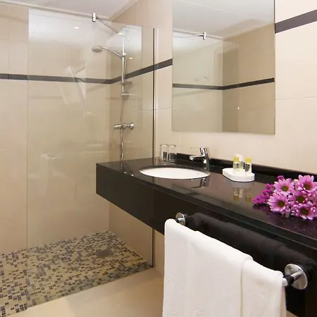 Hoposa Montelin * Порт-де-Польєнса