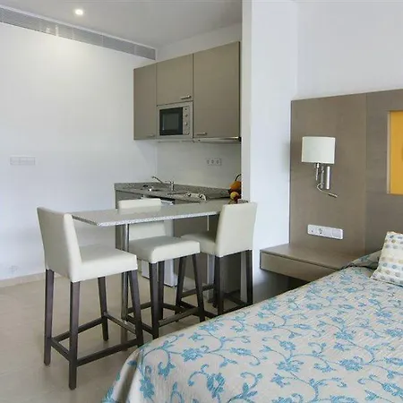 Hoposa Montelin Апартаменти Порт-де-Польєнса