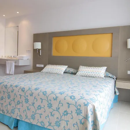 Апартаменти Hoposa Montelin Порт-де-Польєнса