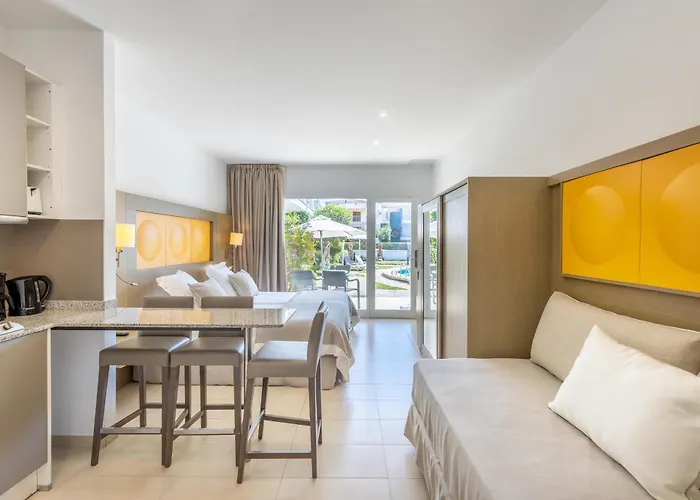 蒙泰兰豪帕萨酒店 波连萨港